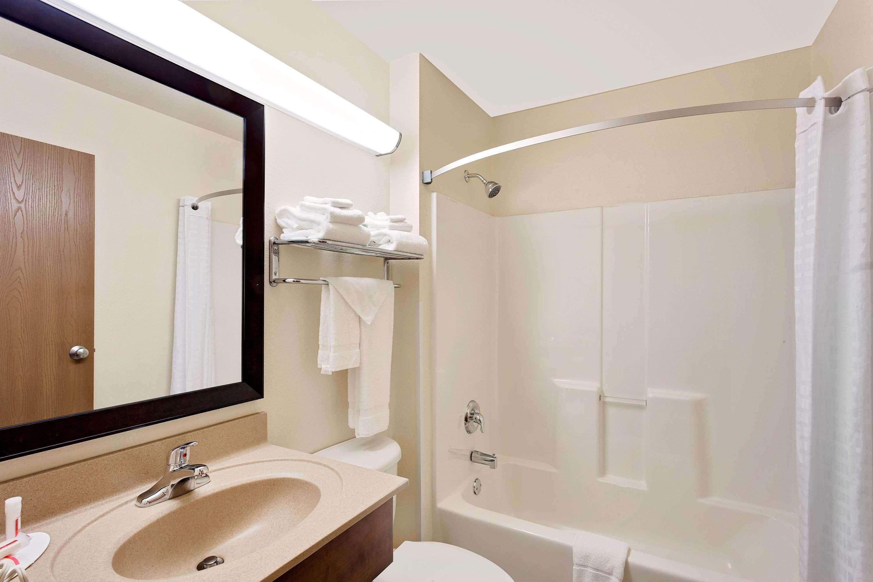 מלון Super 8 By Wyndham Lebanon מראה חיצוני תמונה